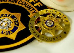 Sheriff requests public to report vehicle sightings.